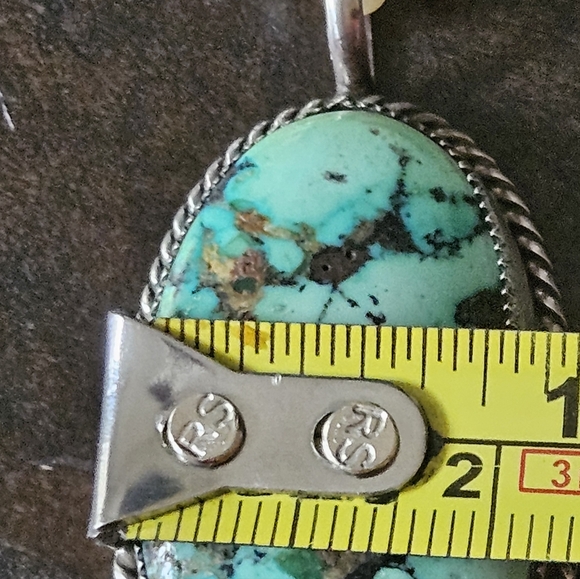 Vintage Zuni Signed Turquoise Pendant on Real Pearl Necklace - Picture 3 of 8